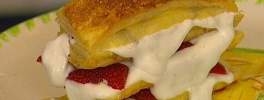 пирожное клубничный наполеон. Шаг 13