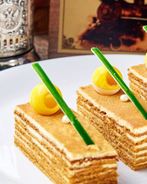 Пирожное Медовик