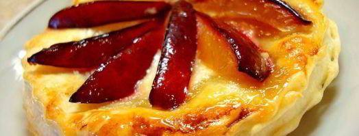 пирожные со сливой, манго и козьим сыром. Шаг 4