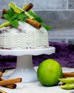 Шоколадное пирожное с ромом и лаймом