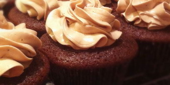 Шоколадные пирожные с кремом Бейлис