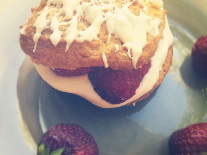 Рецепт заварных пирожных с клубникой