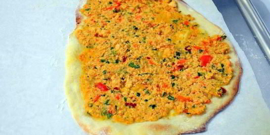 Домашний турецкий Лахмаджун пицца с фаршем