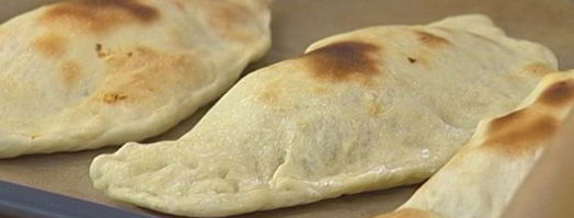 итальянская закрытая пицца калвазоне. Шаг 10