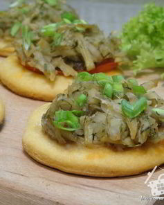 Мини-пиццы с картофельными шапочками