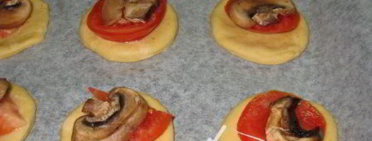 мини-пиццы с картофельными шапочками. Шаг 4