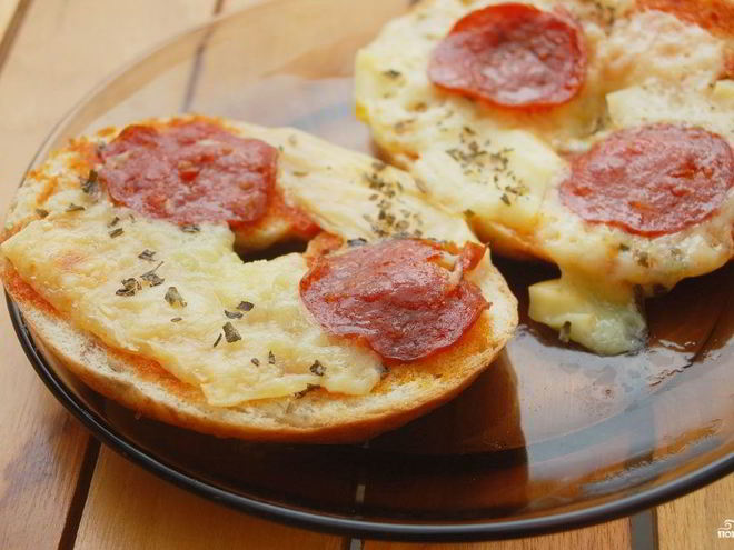 Рецепт пиццы на батоне