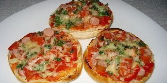 Пицца на булочках