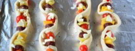 пицца на шпажках в духовке. Шаг 3