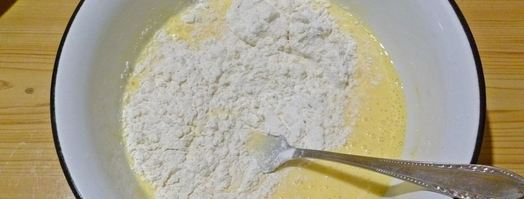 пицца на жидком тесте со свининой, помидорами и перцем. Шаг 4