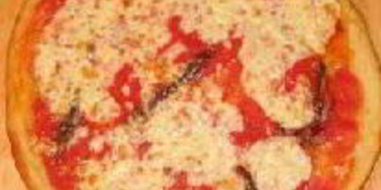 Пицца с анчоусами