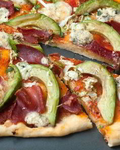 Пицца с авокадо