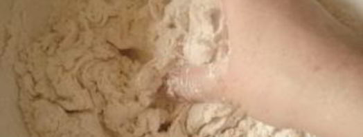 пицца с колбасой и пицца с морепродуктами. Шаг 4