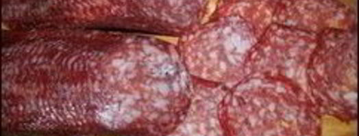 пицца с салями, беконом, моцареллой, грибами, прошутто и сыром. Шаг 5