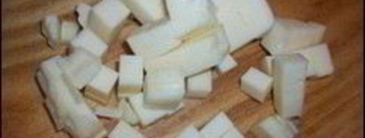 пицца с салями, беконом, моцареллой, грибами, прошутто и сыром. Шаг 7