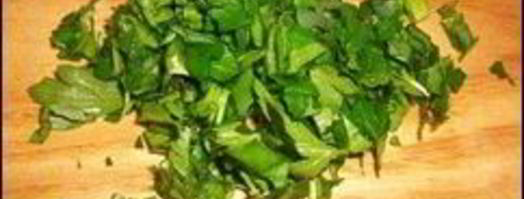 пицца с салями, беконом, моцареллой, грибами, прошутто и сыром. Шаг 8