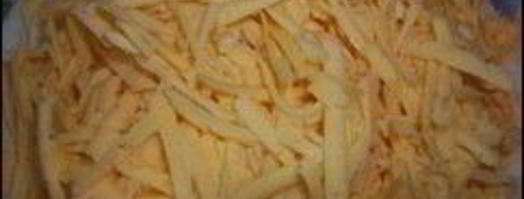 пицца с салями, беконом, моцареллой, грибами, прошутто и сыром. Шаг 9