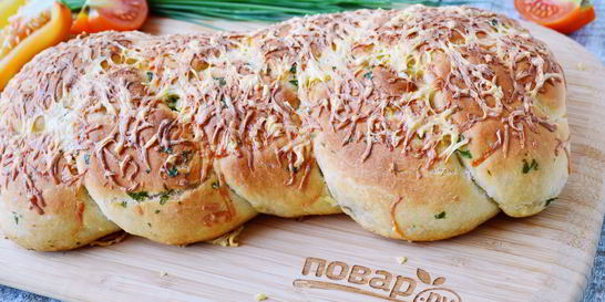 Плетеная пицца с начинкой