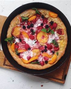 Сладкая пицца