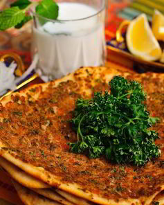 Турецкая пицца Лахмакун