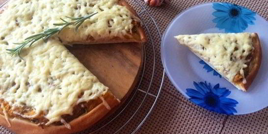 Тыквенная пицца с розмарином
