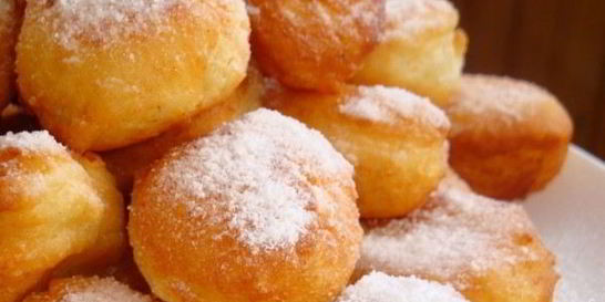 Яблочные пончики