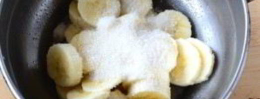 рулетики с начинкой из бананов и шоколадом. Шаг 2