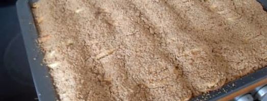 французкая шарлотка с крошками. Шаг 38