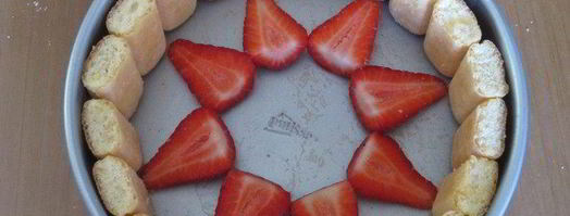 клубнично-творожная шарлотка. Шаг 7