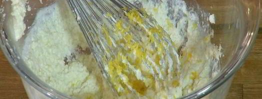 лимонная шарлотка с голубикой. Шаг 4