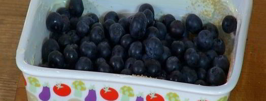 лимонная шарлотка с голубикой. Шаг 6