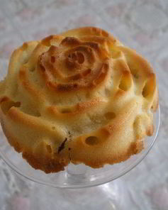 Мини-шарлотка с изюмом