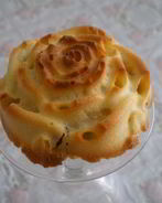 Мини-шарлотка с изюмом