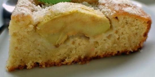 Нежнейшая шарлотка в духовке