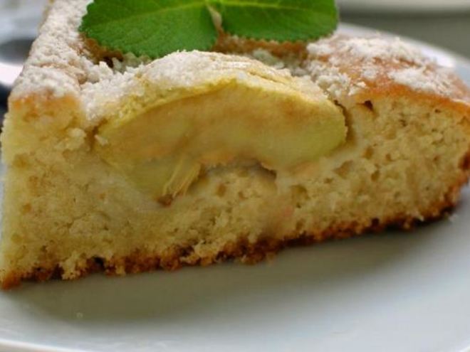 Рецепт нежнейшей шарлотки в духовке