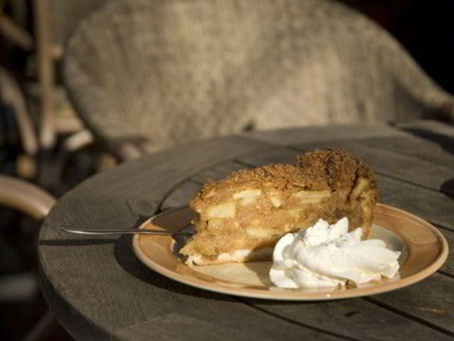 Рецепт шарлотки из черного хлеба по-старорусски