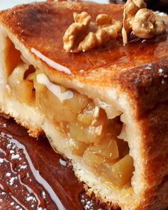 Шарлотка из сухого батона