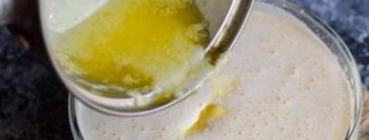 шарлотка из яблок на сметане. Шаг 2