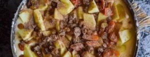 шарлотка из яблок на сметане. Шаг 6