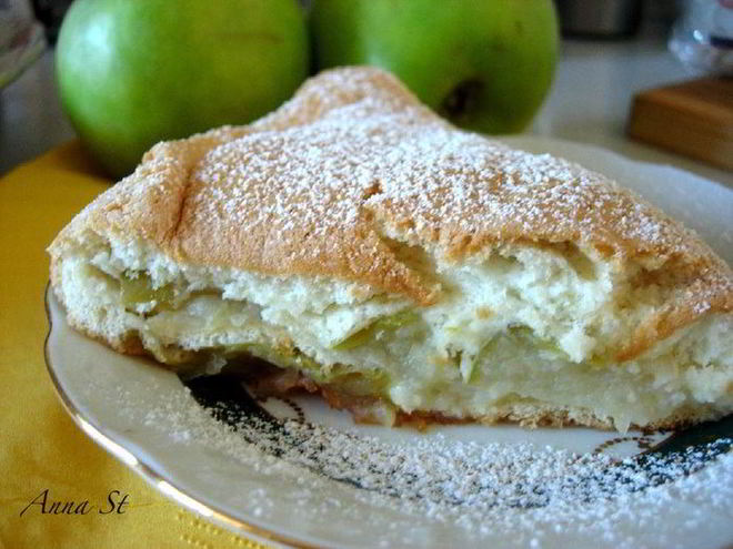 Рецепт шарлотки непростой