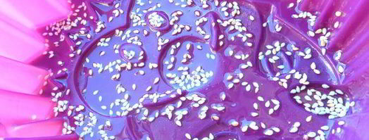 шарлотка с ананасом и хурмой. Шаг 16