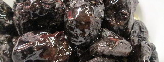 шарлотка с черносливом по-итальянски. Шаг 2