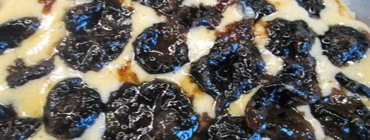 шарлотка с черносливом по-итальянски. Шаг 6