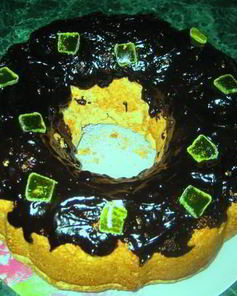 Шарлотка с грецкими орехами