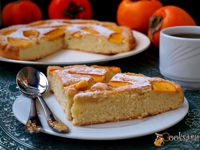 Рецепт шарлотки с хурмой