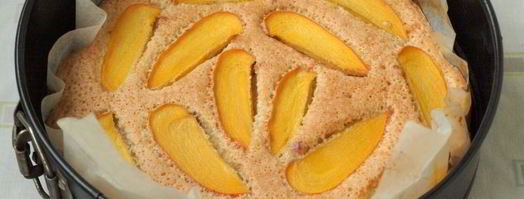 шарлотка с хурмой. Шаг 6