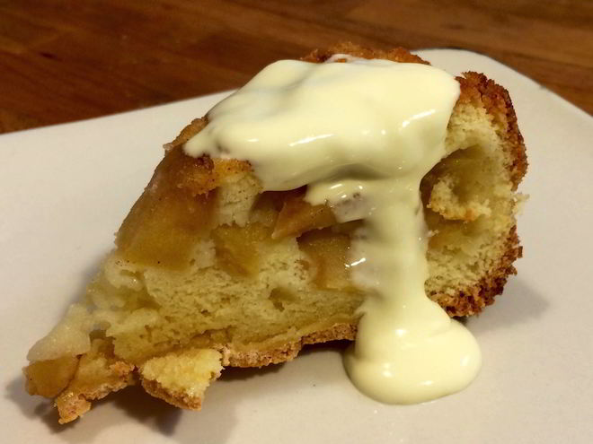 Рецепт шарлотки с корицей и яблоками