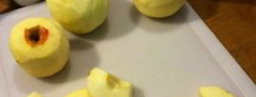 шарлотка с корицей и яблоками. Шаг 3