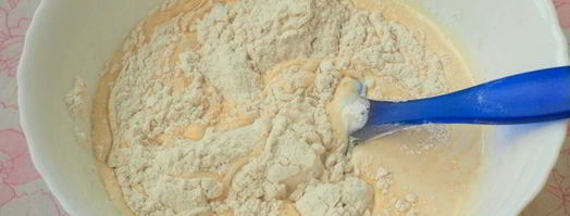 шарлотка с мандаринами. Шаг 3