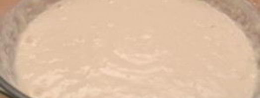 шарлотка с манкой и яблоками. Шаг 3